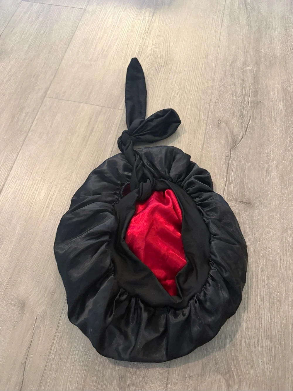 Like new silk hair bonnet sleep cap